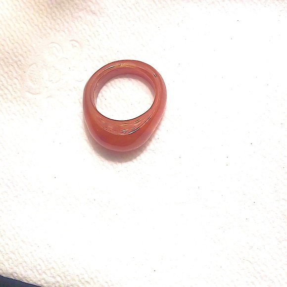 Dome shaped Natural stone large ring - Picture 2 of 4